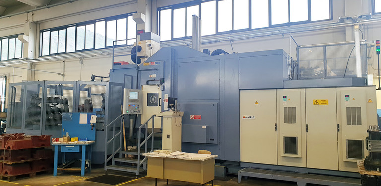 Tank 1300 MCM Bearbeitungszentrum 4 Achsen, 10 Paletten und 400er-Werkzeugmagazin