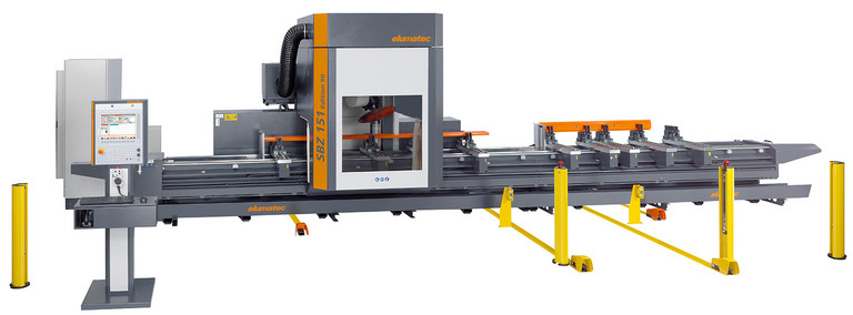 elumatec 的 SBZ 151 Edition 90 棒材加工中心。