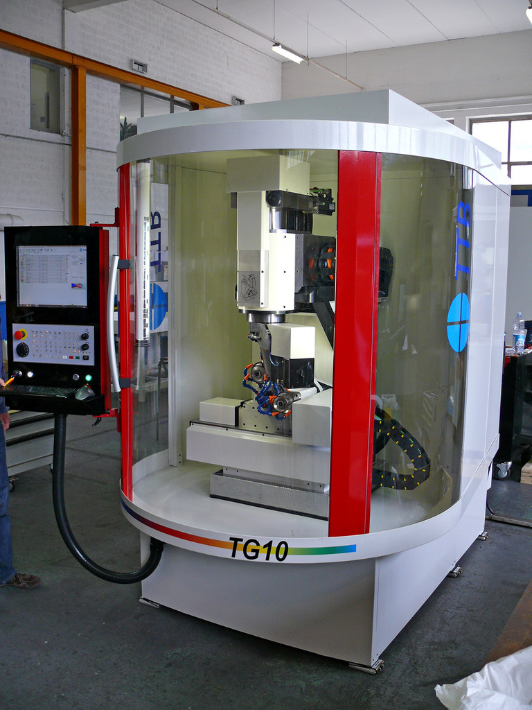 TTB Hochpräzisions-Schleifzentrum TG10.
